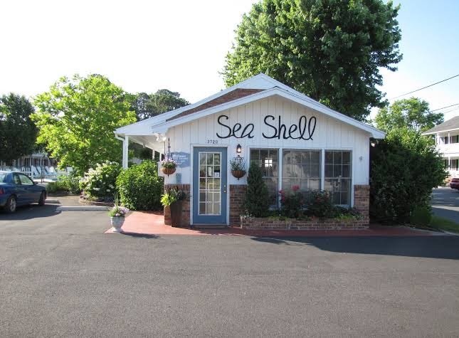 The Sea Shell office in summer